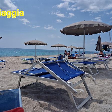 Nina'S House 4 A 300 Mt Dal Mare Apartment Santa Caterina Dello Ionio Marina Bagian luar foto